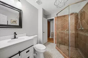 960 Bayberry Point Dr, Plantation, FL 33324 - Photo 32