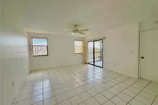 2334 S Cypress Bend Dr, Pompano Beach, FL 33069 - Photo 18