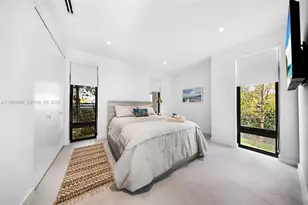 300 NE 48th St, Miami, FL 33137 - Photo 32