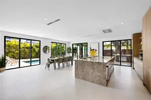 300 NE 48th St, Miami, FL 33137 - Photo 6