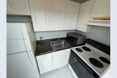5550 NE 20th Ter #2, Fort Lauderdale, FL 33308 - Photo 8