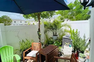 711 SW 11th St, Florida City, FL 33034 - Photo 4