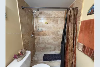 6190 W 19th Ave #205, Hialeah, FL 33012 - Photo 16