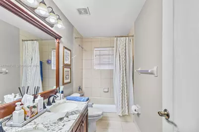 2488 Eagle Run Dr, Weston, FL 33327 - Photo 40