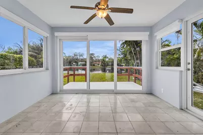 392 Payne Dr, Miami Springs, FL 33166 - Photo 10