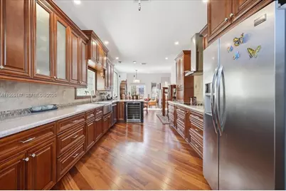 1282 Grant Ct, Hollywood, FL 33019 - Photo 14