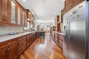 1282 Grant Ct, Hollywood, FL 33019 - Photo 14