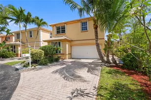 1282 Grant Ct, Hollywood, FL 33019 - Photo 1