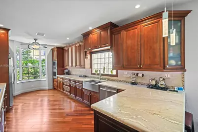 1282 Grant Ct, Hollywood, FL 33019 - Photo 12