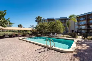 6301 N Fall Circle Dr, Lauderhill, FL 33319 - Photo 8