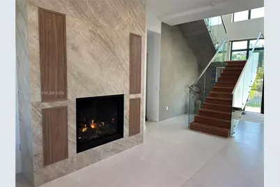 2050 S Hibiscus Dr, North Miami, FL 33181 - Photo 6