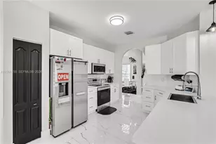 1147 NE 37th Pl, Homestead, FL 33033 - Photo 12