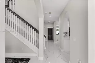 1147 NE 37th Pl, Homestead, FL 33033 - Photo 8