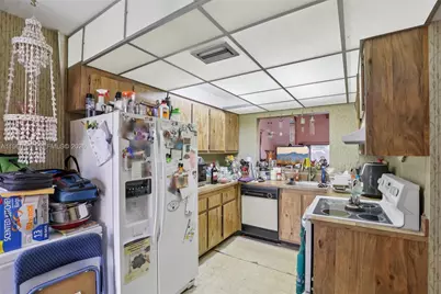 1881 SW 81st Ave, Davie, FL 33324 - Photo 30