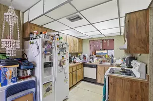 1881 SW 81st Ave, Davie, FL 33324 - Photo 30