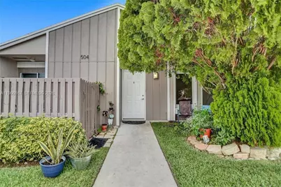504 Woodgate Cir #C, Sunrise, FL 33326 - Photo 1