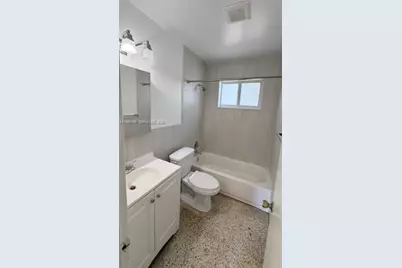 9221 SW 39th St, Miami, FL 33165 - Photo 14
