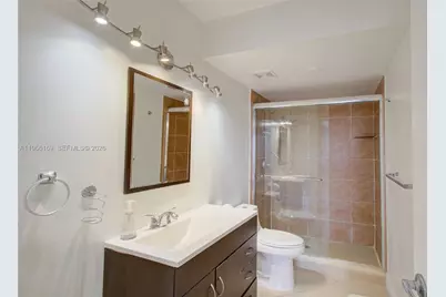 401 Golden Isles Dr #702, Hallandale Beach, FL 33009 - Photo 18