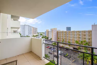 401 Golden Isles Dr #702, Hallandale Beach, FL 33009 - Photo 26