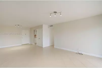 401 Golden Isles Dr #702, Hallandale Beach, FL 33009 - Photo 8