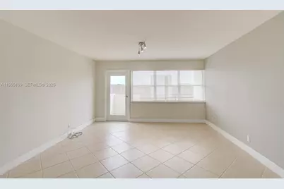 401 Golden Isles Dr #702, Hallandale Beach, FL 33009 - Photo 4