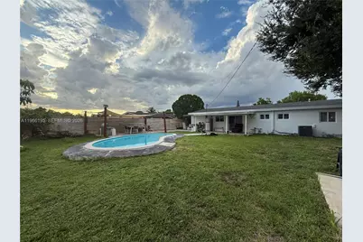 1950 NW 190th Ter, Miami Gardens, FL 33056 - Photo 20