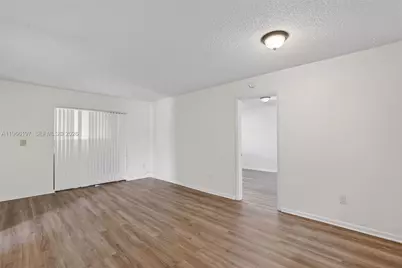9730 Hammocks Blvd #201-28, Miami, FL 33196 - Photo 4