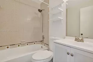 9730 Hammocks Blvd, Miami, FL 33196 - Photo 20