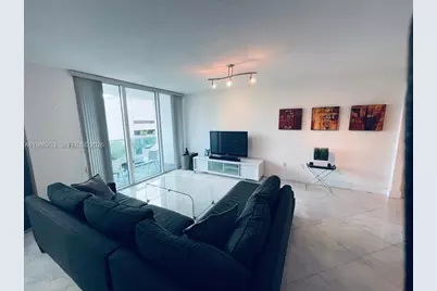 31 SE 5th St #601, Miami, FL 33131 - Photo 6