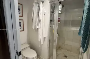 3530 Mystic Pointe Dr, Aventura, FL 33180 - Photo 16