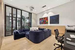 2300 Sunset Dr, Miami Beach, FL 33140 - Photo 28