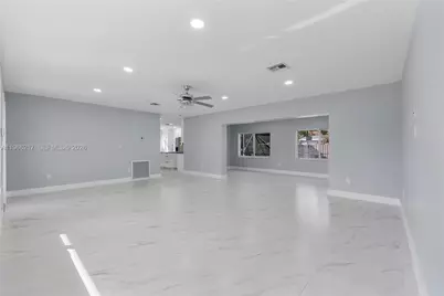 4725 NW 5th Ct, Plantation, FL 33317 - Photo 12