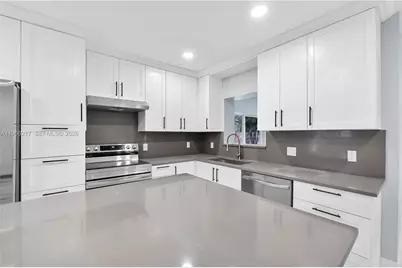 4725 NW 5th Ct, Plantation, FL 33317 - Photo 8