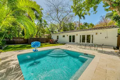 4071 Barbarossa Ave, Miami, FL 33133 - Photo 2