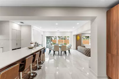 221 NE 44th St, Miami, FL 33137 - Photo 28