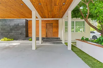 221 NE 44th St, Miami, FL 33137 - Photo 8