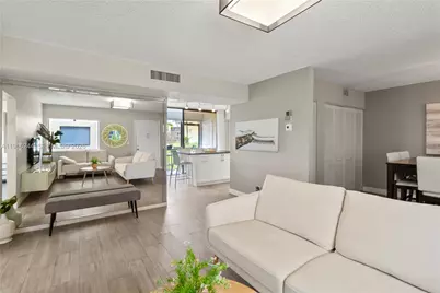 5130 Las Verdes Cir #107, Delray Beach, FL 33484 - Photo 6