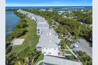 5075 Sunset Village Dr, Duck, FL 33050 - Photo 12