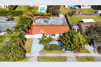 9131 SW 178th Ter, Palmetto Bay, FL 33157 - Photo 2
