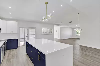 12020 SW 93rd St, Miami, FL 33186 - Photo 12