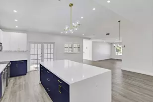 12020 SW 93rd St, Miami, FL 33186 - Photo 12