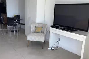 1750 N Bayshore Dr, Miami, FL 33132 - Photo 14