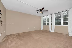 1400 St Charles Pl, Pembroke Pines, FL 33026 - Photo 8