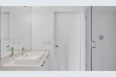 151 SE 1st St #2101, Miami, FL 33131 - Photo 12