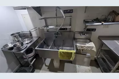 1020 71st St #R-106, Miami Beach, FL 33141 - Photo 12