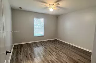 507 Peerless Cir, Lehigh Acres, FL 33974 - Photo 6