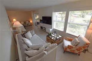 138 Amherst Ln, Lake Worth, FL 33467 - Photo 10