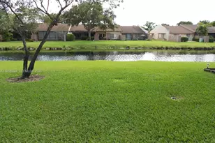 7924 NW 10th St, Plantation, FL 33322 - Photo 2