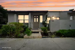 7924 NW 10th St, Plantation, FL 33322 - Photo 1