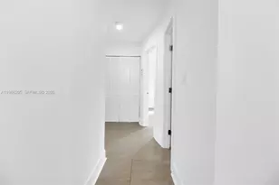 3420 SW 111th Ave, Miami, FL 33165 - Photo 18